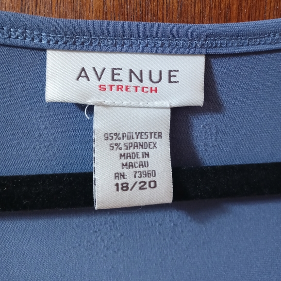 AVENUE Top Set - Picture 6 of 13